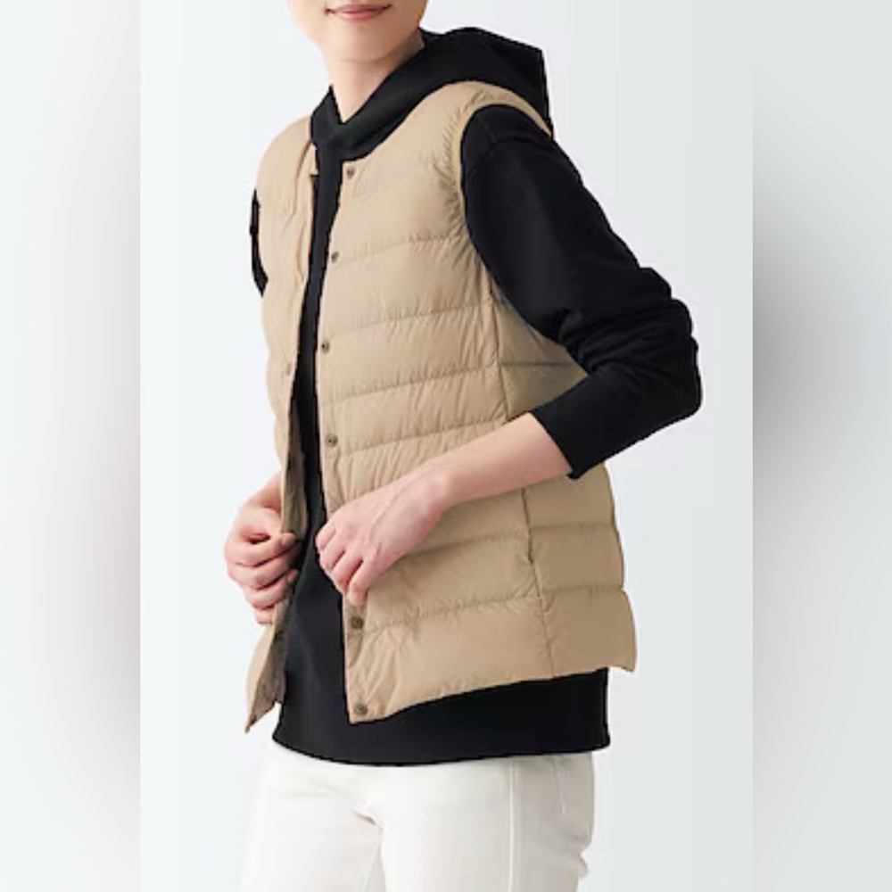 Muji Lightweight Women's Quilted Vest - Beige